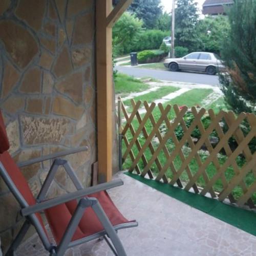 Kriszta Apartmanhaz Apartment Balatonlelle Exterior photo